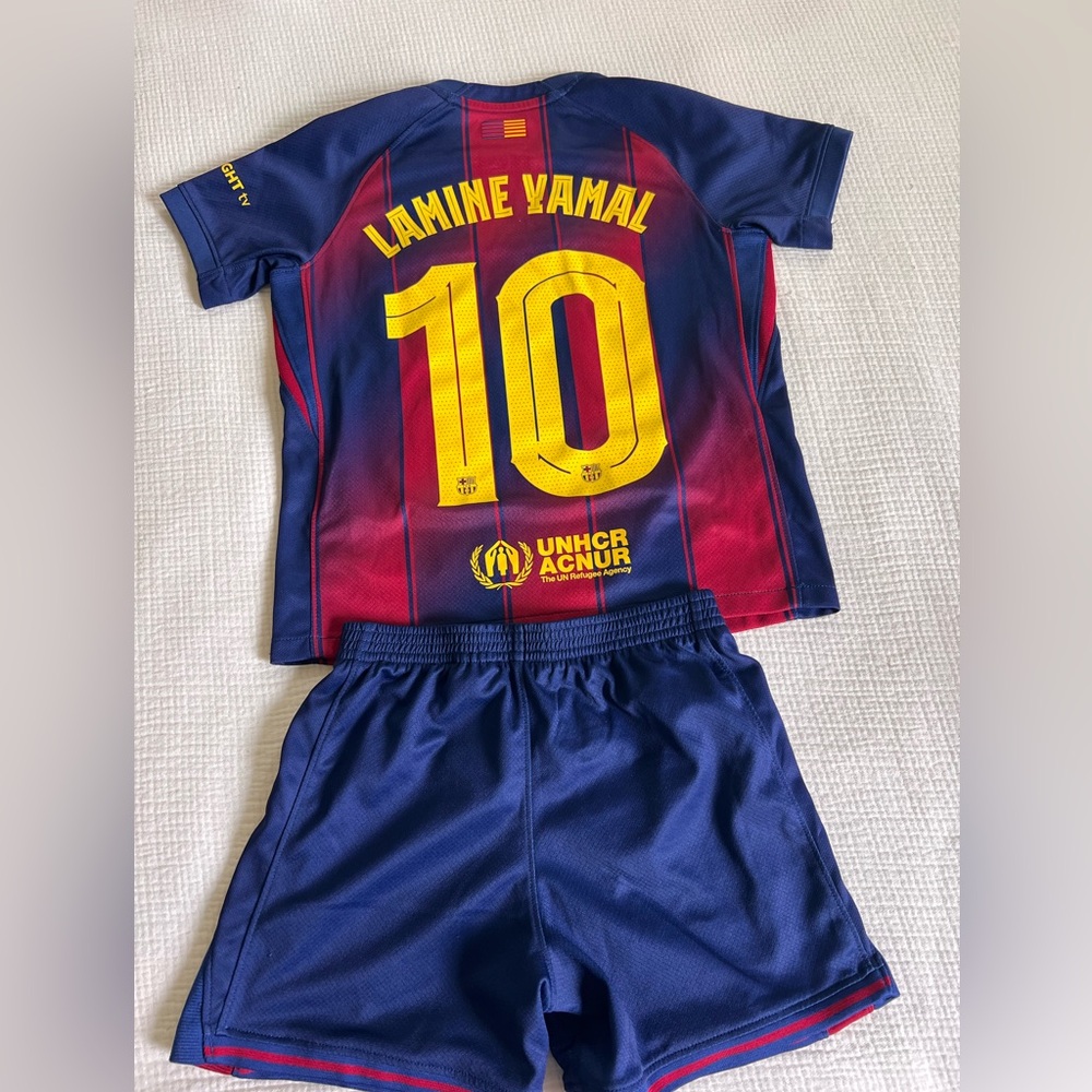 Nike FC Barcelona 19 Lamine Yamal youth kit